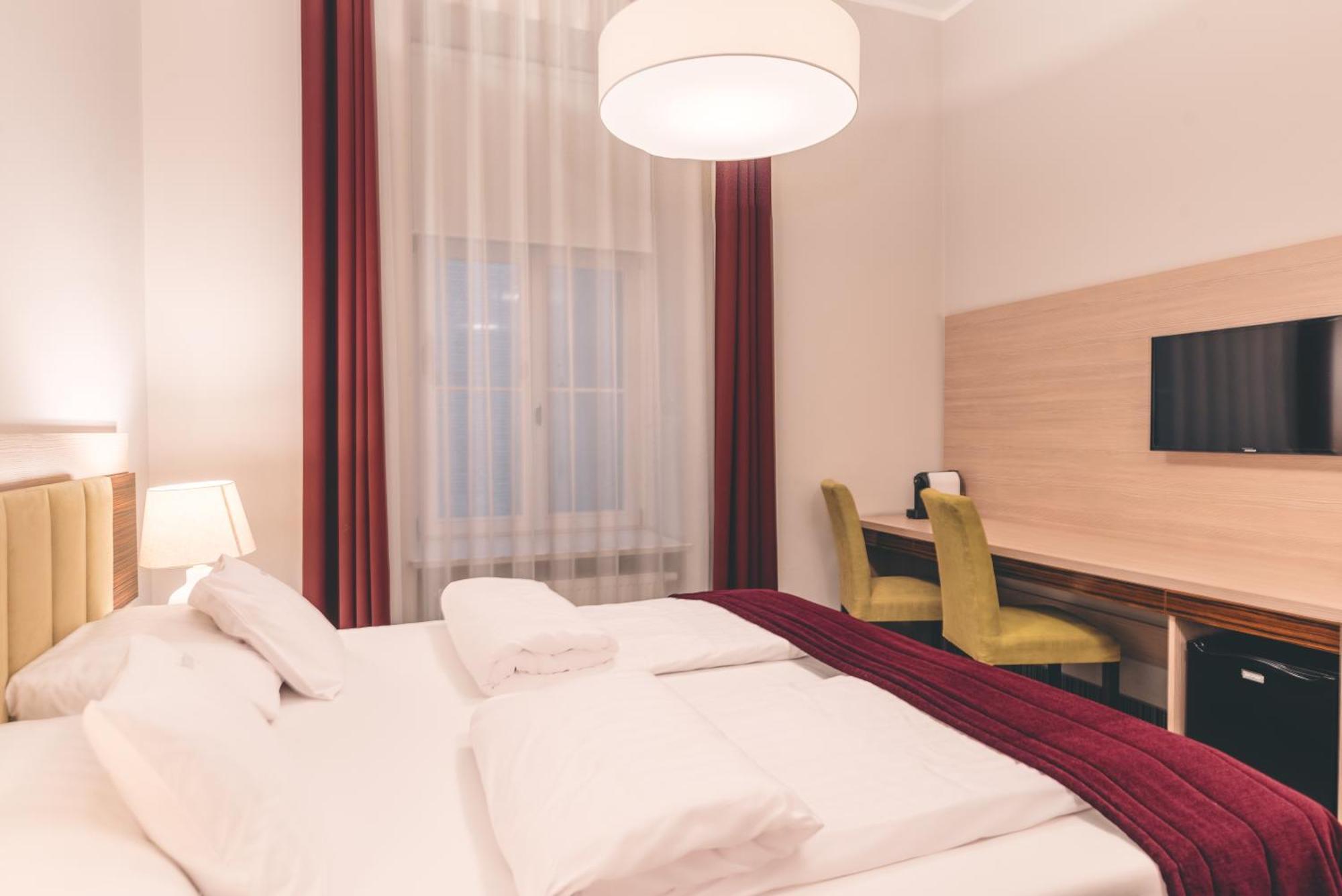 Fortune Old Town Boutique Hotel Poznan Oda fotoğraf